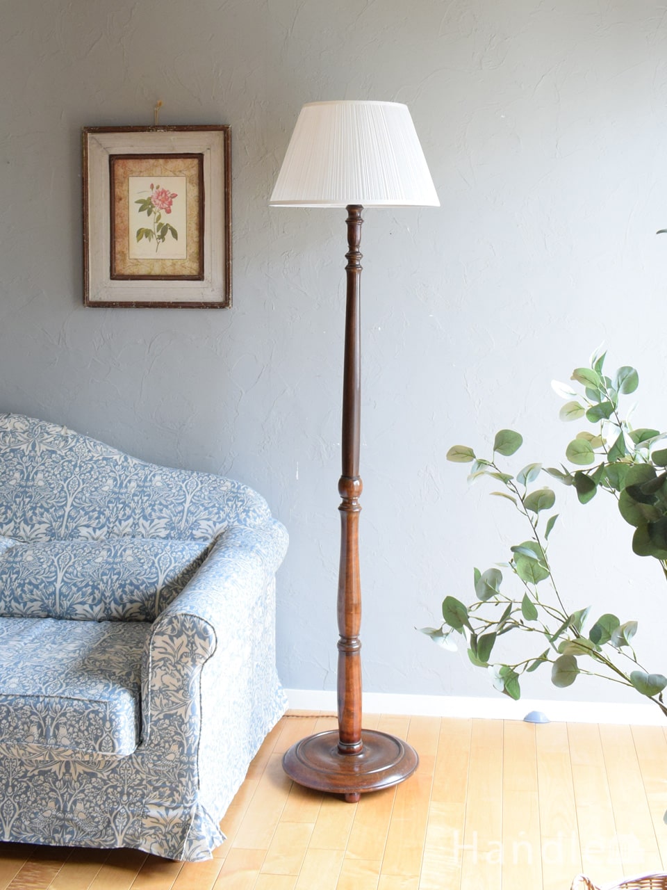 英国アンティークのフロアスタンド、ウィリアムモリスブレアラビットの