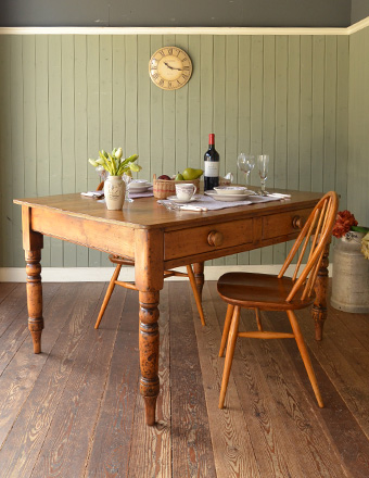 優しい雰囲気のアンティーク家具、パイン材のダイニングテーブル(q-229