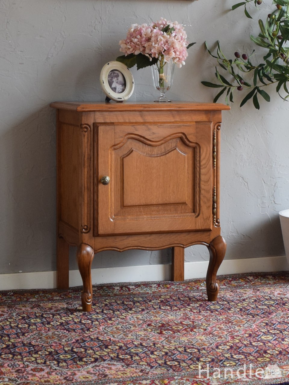 アンティークのサイドキャビネット、長い猫脚のフランスキャビネット(j