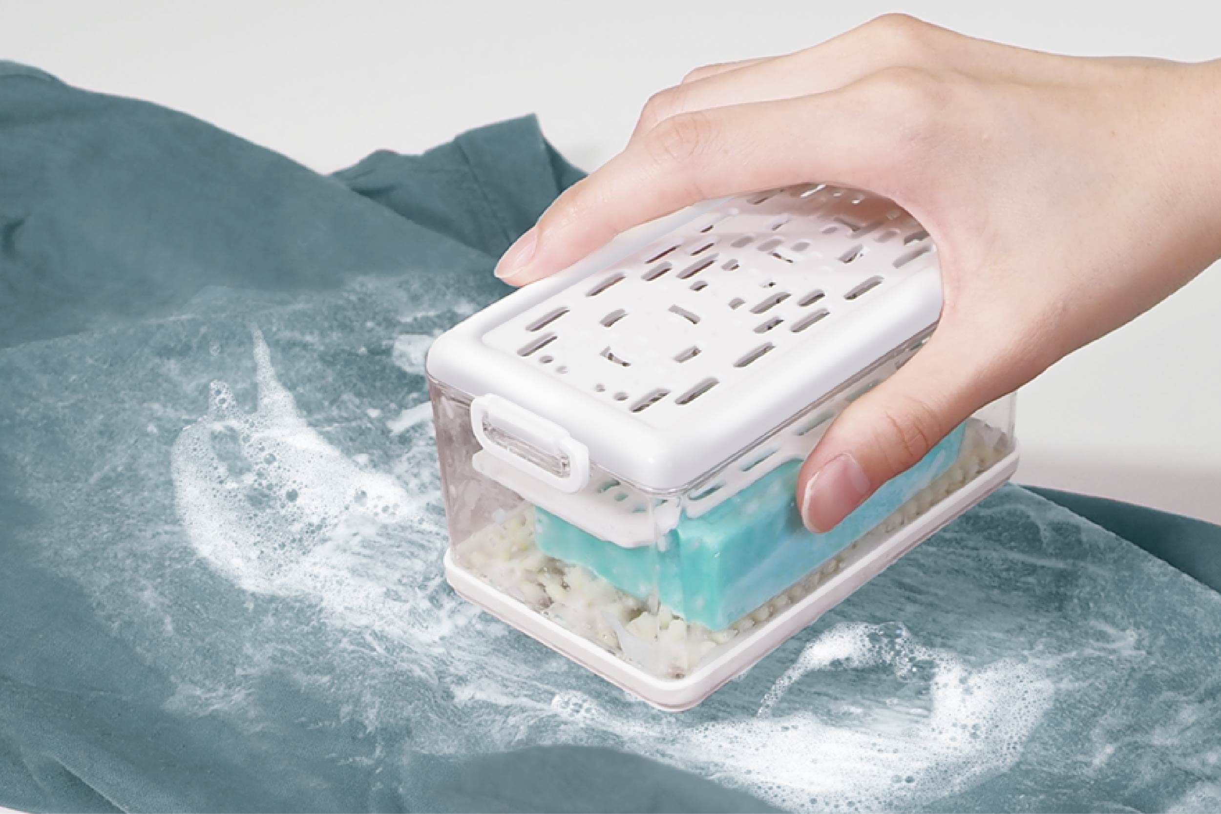 そのまま洗える せっけんケース | 株式会社ハック