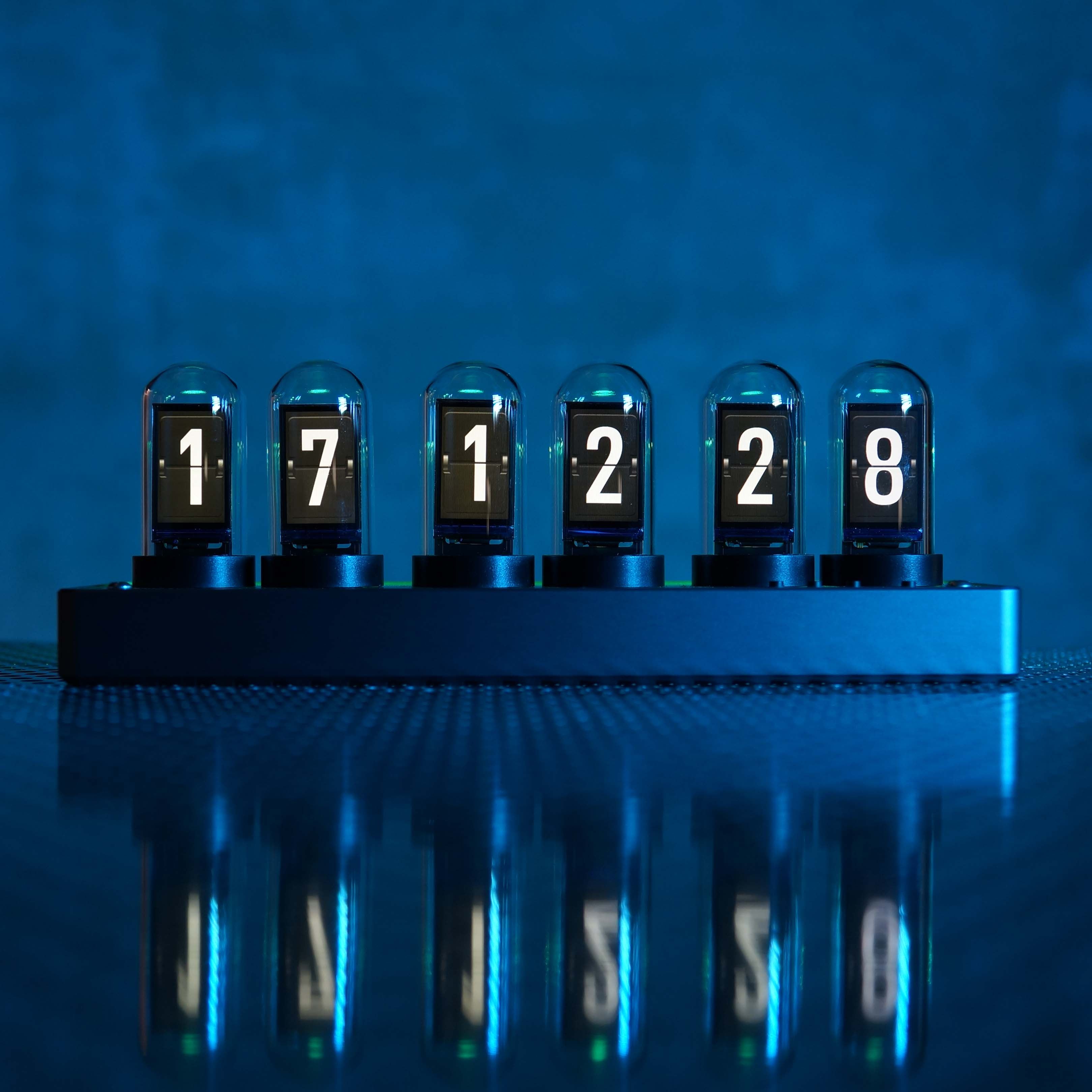 受注：MARVEL TUBES｜ニキシー管シミュレーター – 830時計店