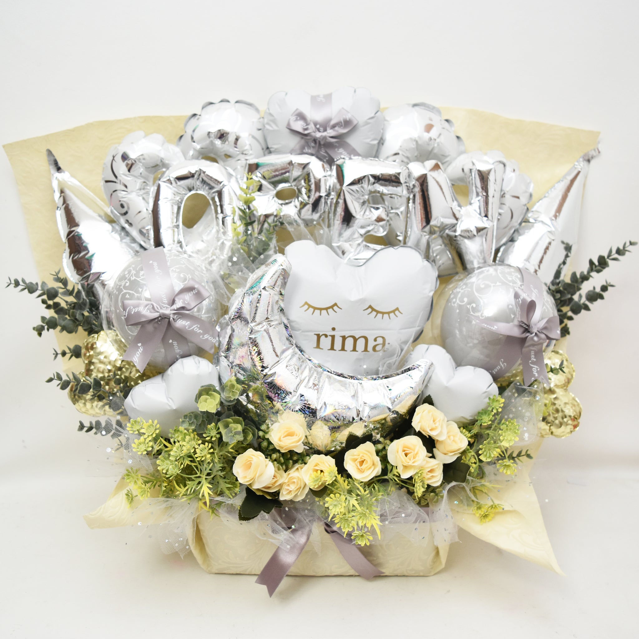 ホワイト・シルバーカラーのバルーンアレンジ - ハピバル