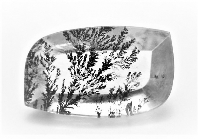 デンドライト（樹枝状晶、忍石）- Dendrite ｜ ハッピーストーンズ