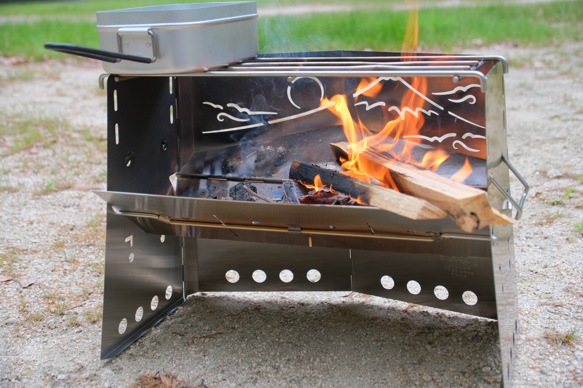 速報レビュー】2025年限定『ユニフレーム／薪グリルⅡ 富士山ver.』40