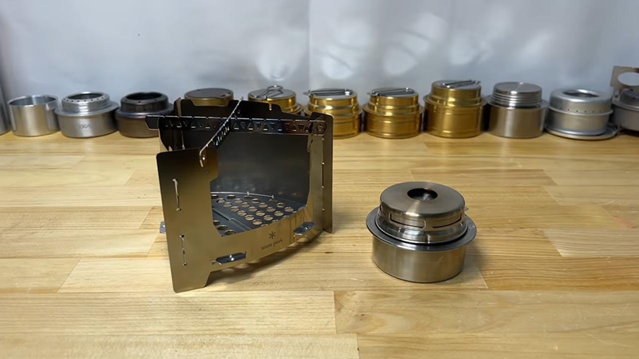 スノーピーク初のアルコールストーブ！美しい炎と実用性を両立させた