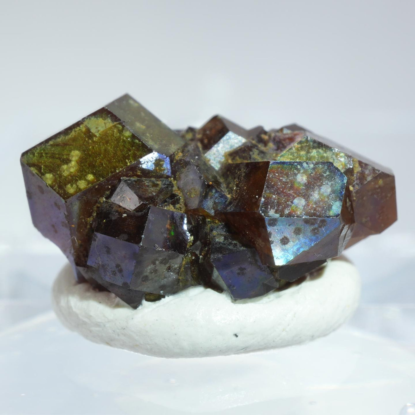 奈良県 天川村産 レインボーガーネット – 天然石ハッピーギフト