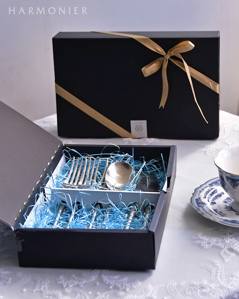 カトラリーフルセット5本入りギフトセット/シルバー｜輸入食器・雑貨の