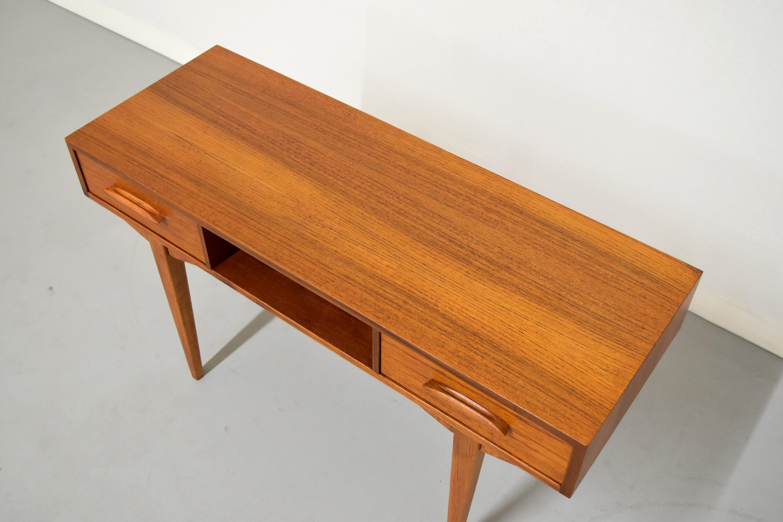 チェスト/キャビネット/ライティングデスク/チーク - 橋本家具工芸株式会社