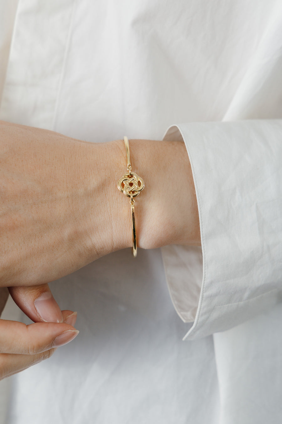 OUROBOROS SIGNET BANGLE GOLD – h'eres