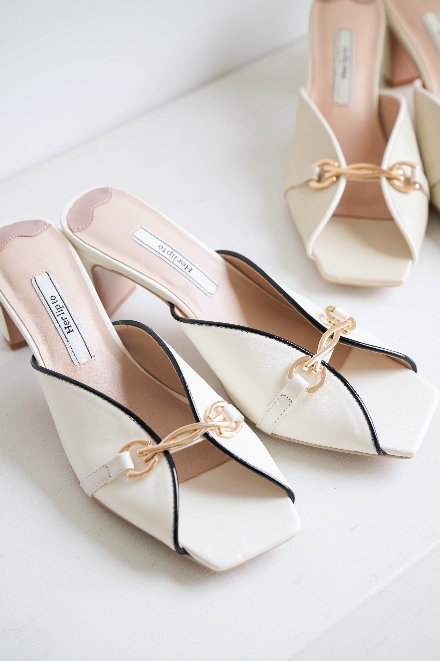 Herlipto Square-Toe MulesHerlipto Bit Square-Toe Mules