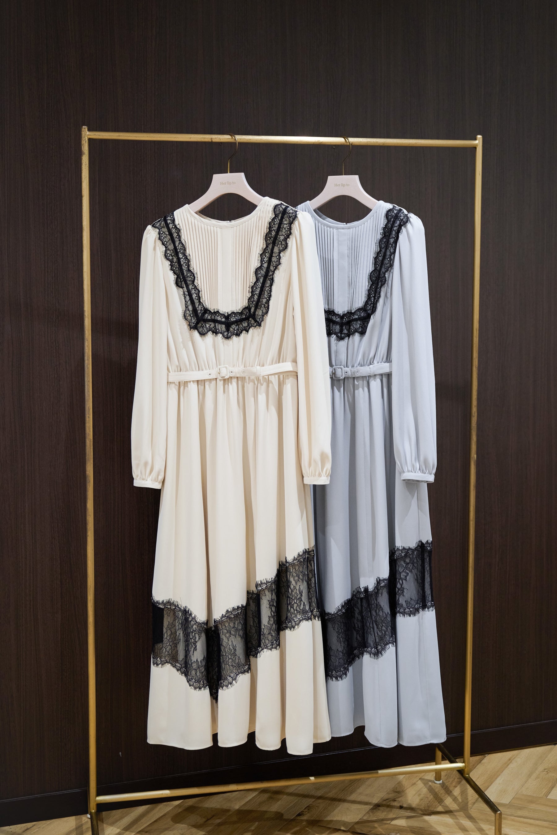 ワンピース Rosaline Lace Trimmed Dress Rosaline Lace Trimmed Dress