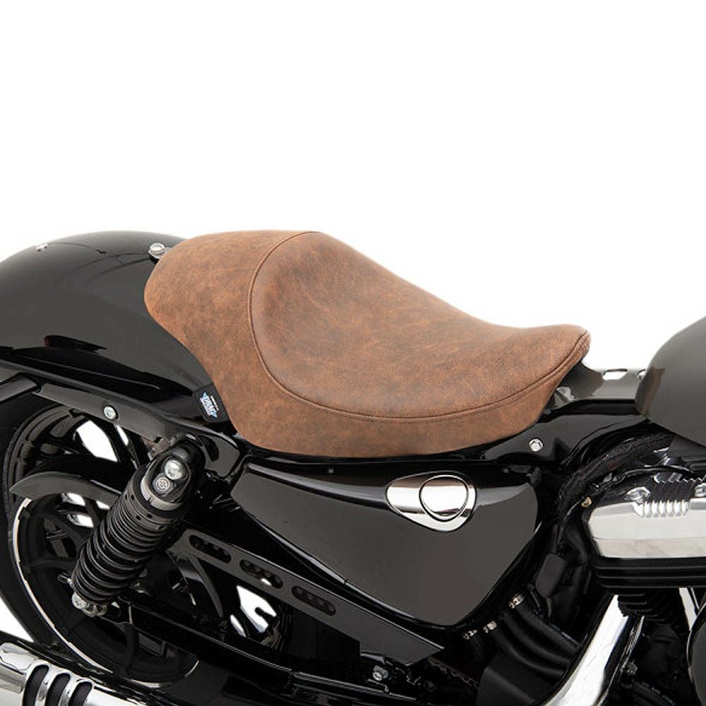 Mustang ワイド・ツーリング・スタッド・ソロシート スポーツスター