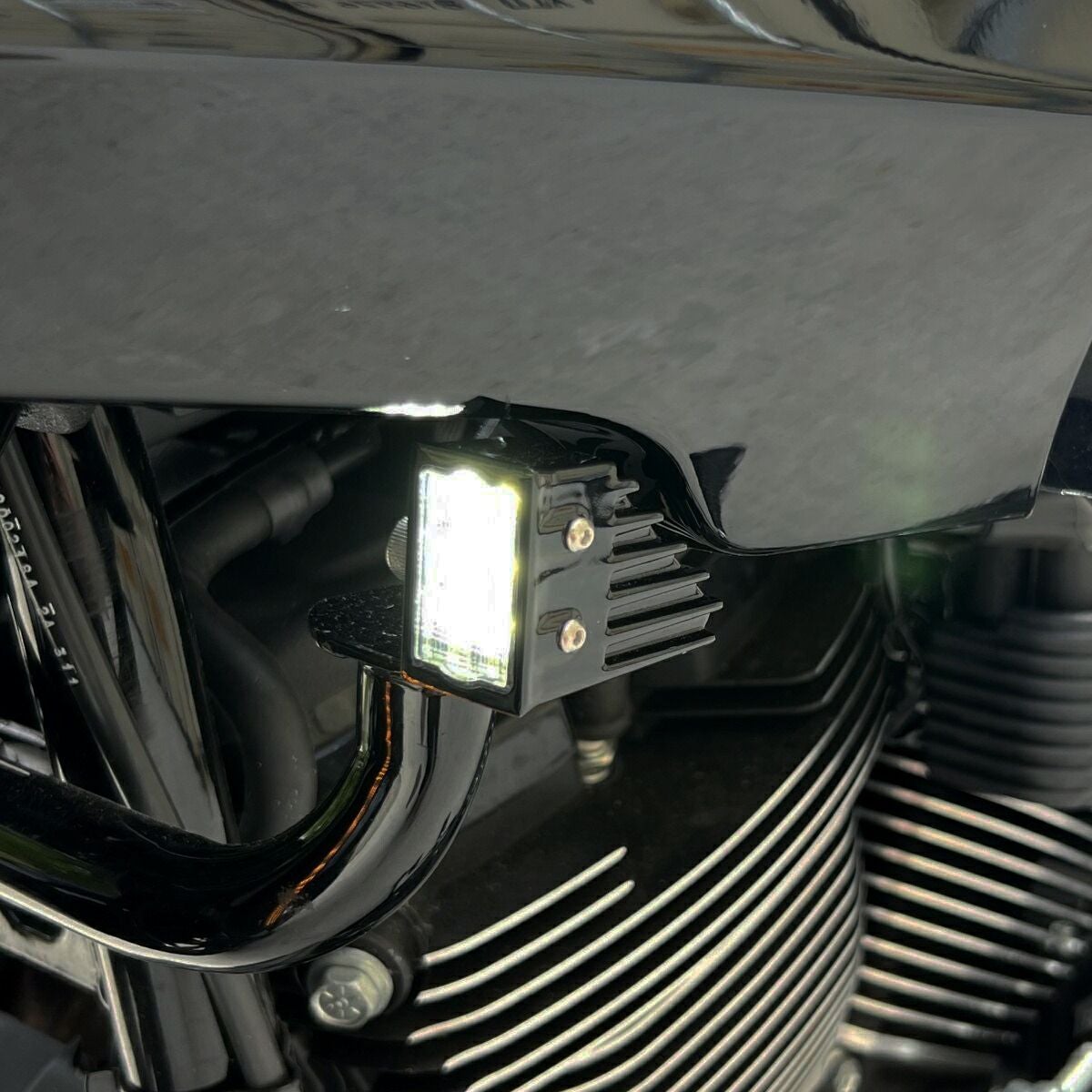 ローライダーST、エルディアブロ LEDフェアリングベントライト