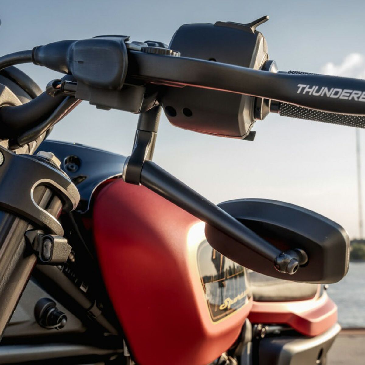 Thunderbike ミラーブラケット 左右 M10x1.25 (ブラック) 【スポーツ