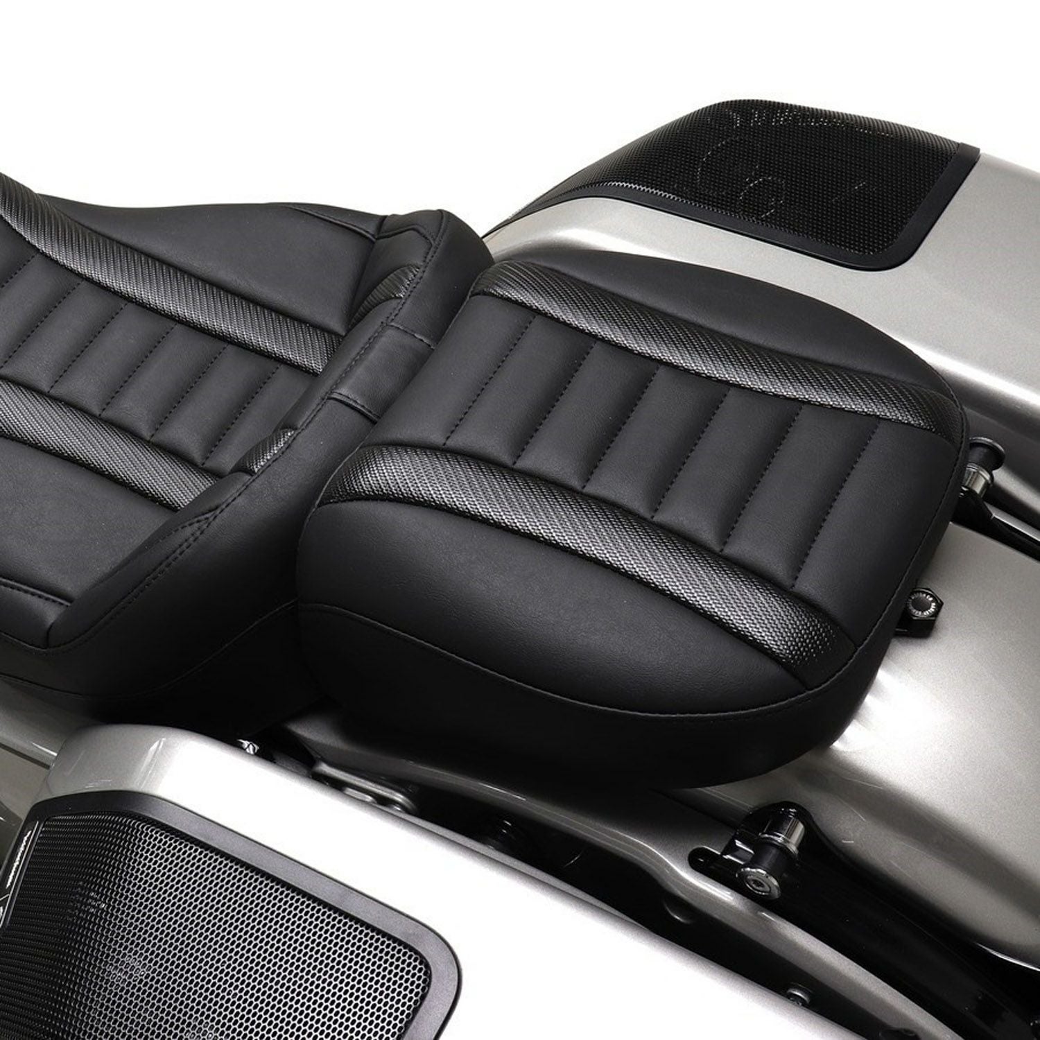 マスタング Mustang ツーリング シート|ハーレーパーツメーカー(USA)