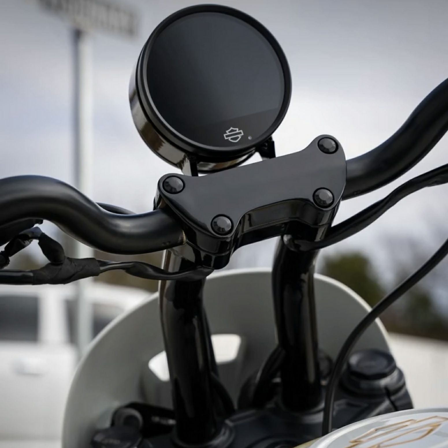 バンキン(BUNGKING)ライザー|ハーレーパーツメーカー