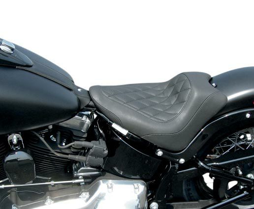 マスタング Mustang ソフテイル シート|ハーレーパーツメーカー(USA)