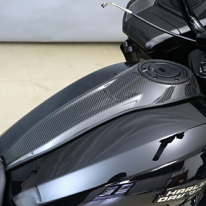 ハーレー純正 フォージドカーボンファイバー タンクコンソール
