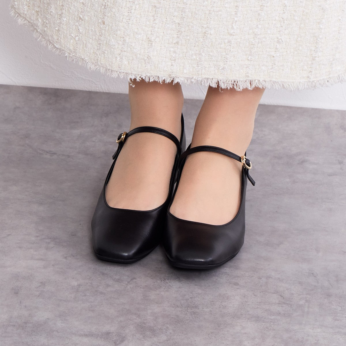 26SS新色】スクエアトゥメリージェーンパンプス/651111