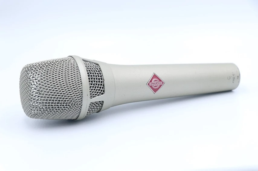 NEUMANN KMS105をレビュー。超単一指向性のライブ用コンデンサーマイク