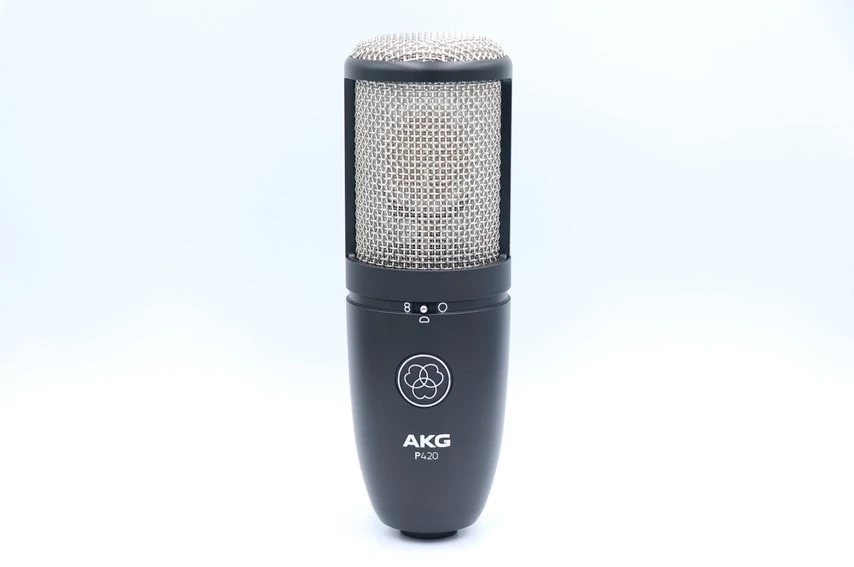 AKG P220をレビュー。1万円半ばで充実した付属品のコンデンサーマイク