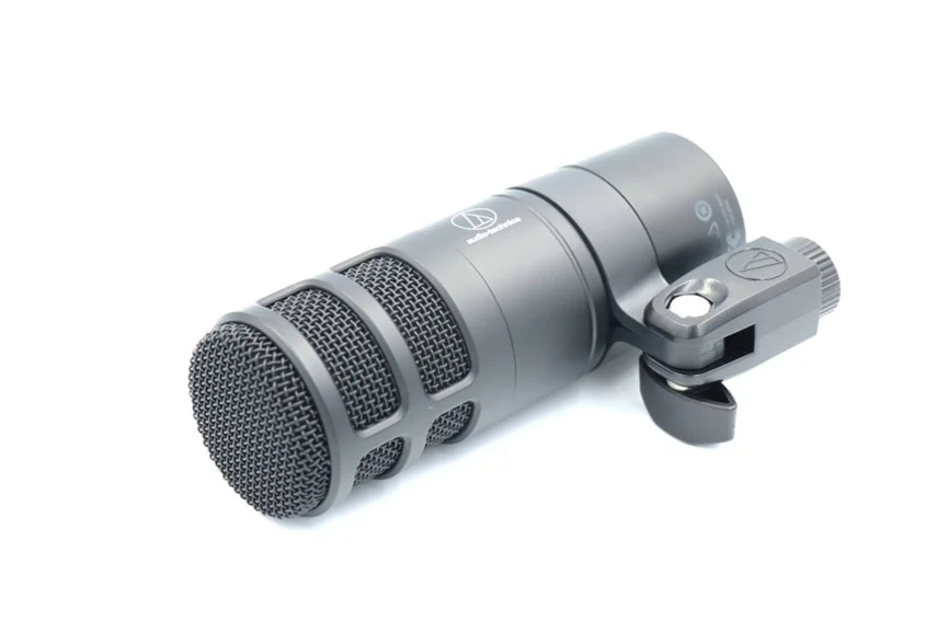 audio technica AT2040USBをレビュー。周囲の音を拾いにくいハイパー