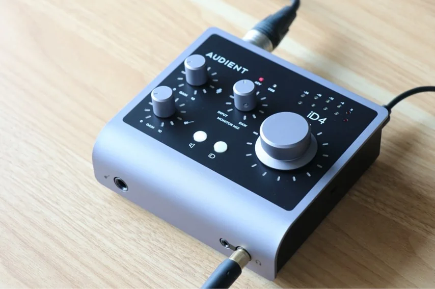 AUDIENT iD4mkIIをレビュー。3万円程度で買える音質・機能ともに優れた