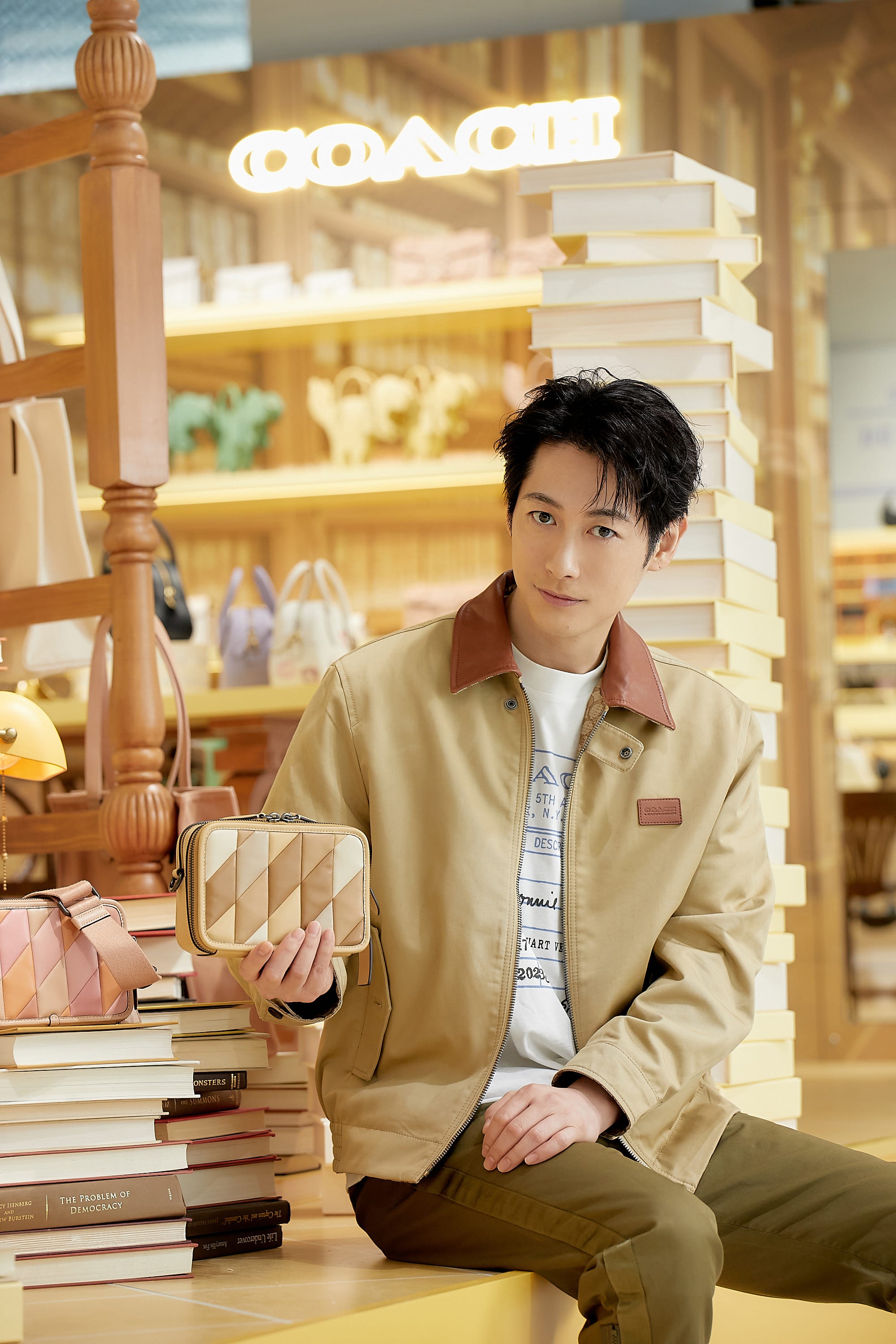 コーチ」がポップアップストア“コーチ ライブラリー（The Coach