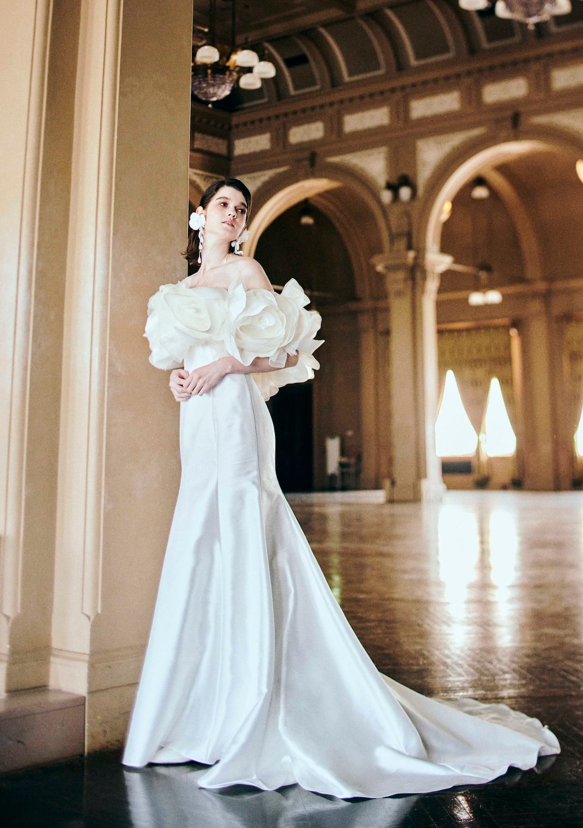 フラワーモチーフ】王道の人気を誇る、可憐な花モチーフのウエディング