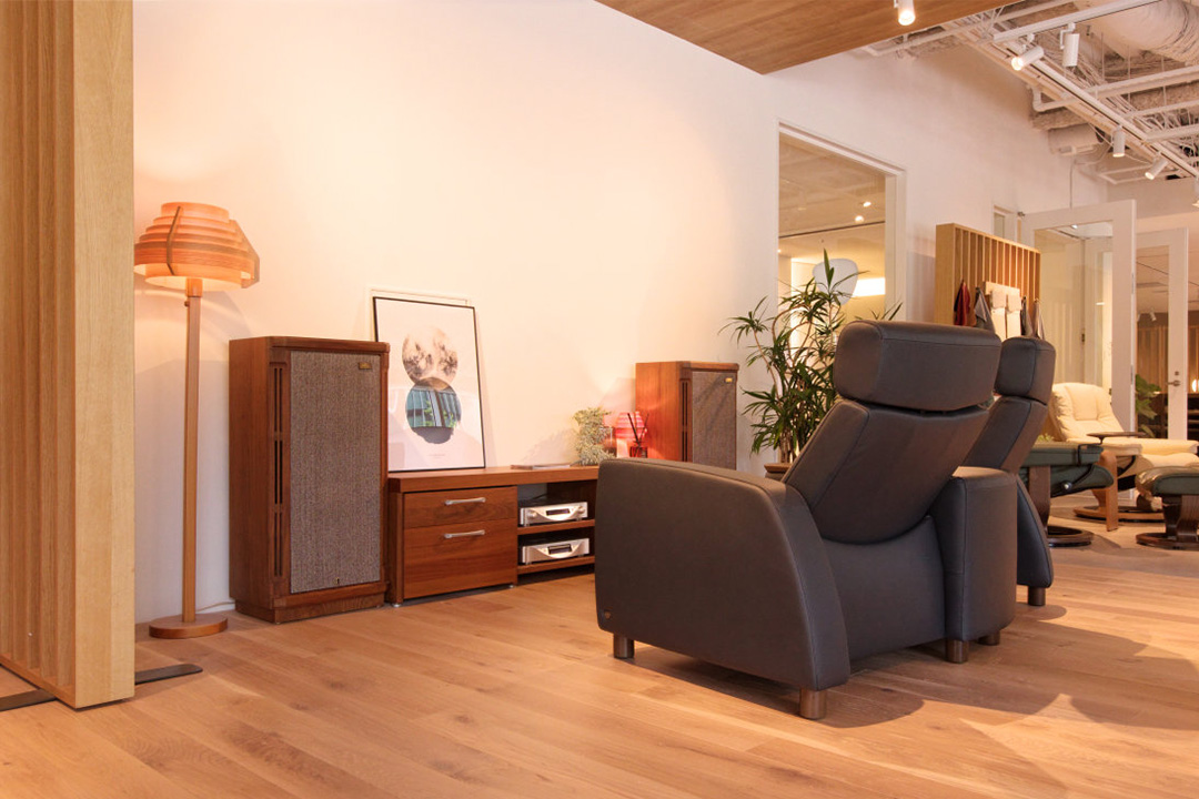 訳あり特価 2024年製 Stressless Reno ストレスレスチェア 訳あり特価