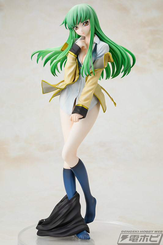 コードギアス 反逆のルルーシュ』C.C.がアッシュフォード学園の制服を