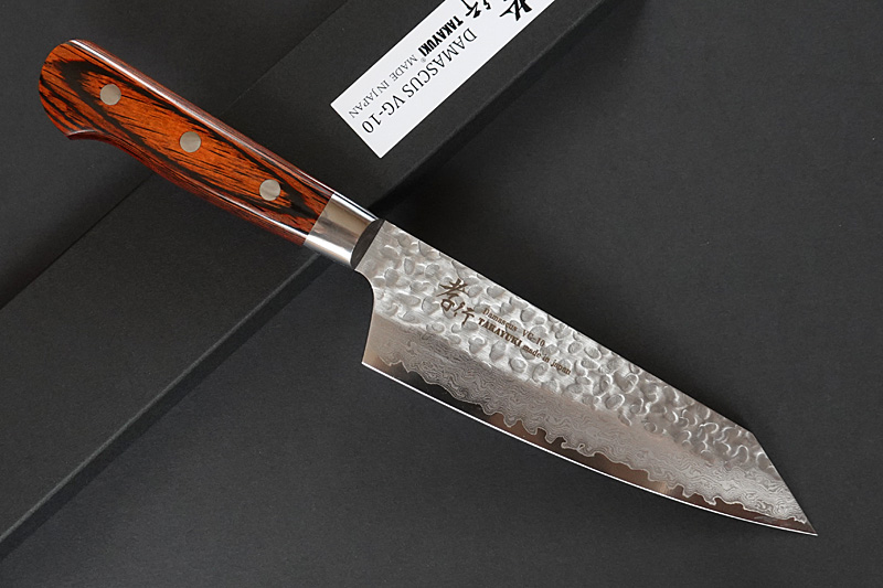 堺刃物の人気ブランド、堺孝之～先を尖らせた剣型V金10号ダマスカス