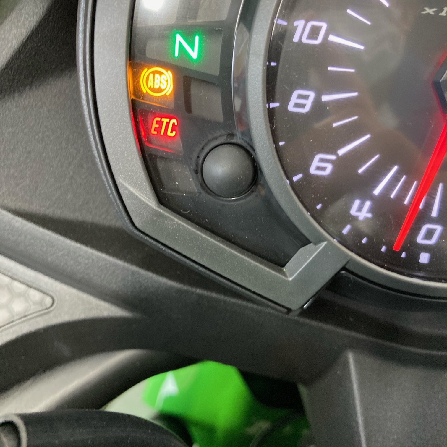 カワサキ》ZXー25R SEのETC取り付けは純正品で！！ | 広島