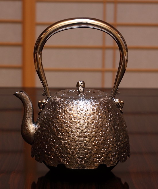 鈴木盛久作の砂鉄瓶3種 | お茶の専門店HOJO