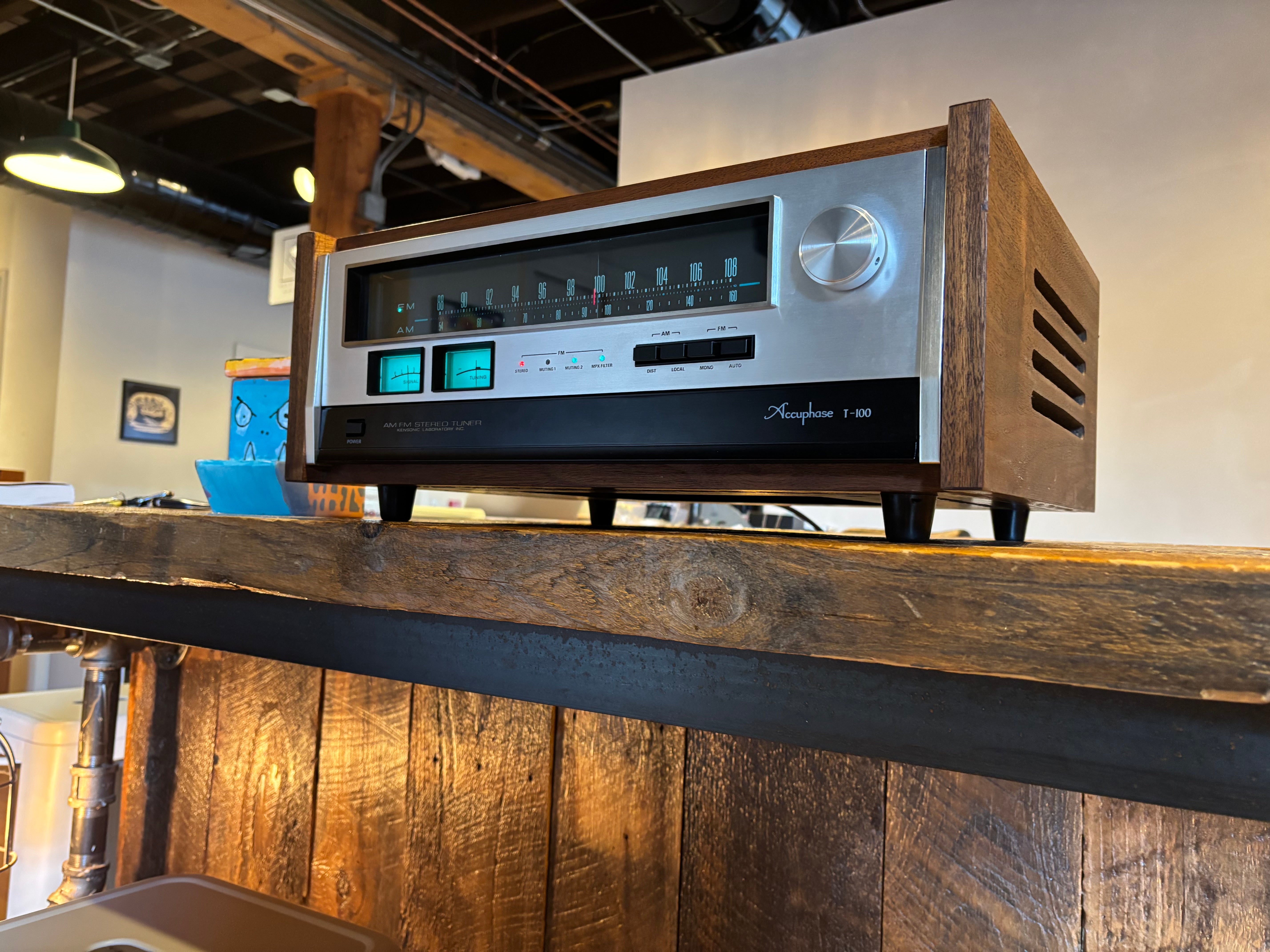 Accuphase T-100, Iconic FM Tuner – Holt Hill Audio