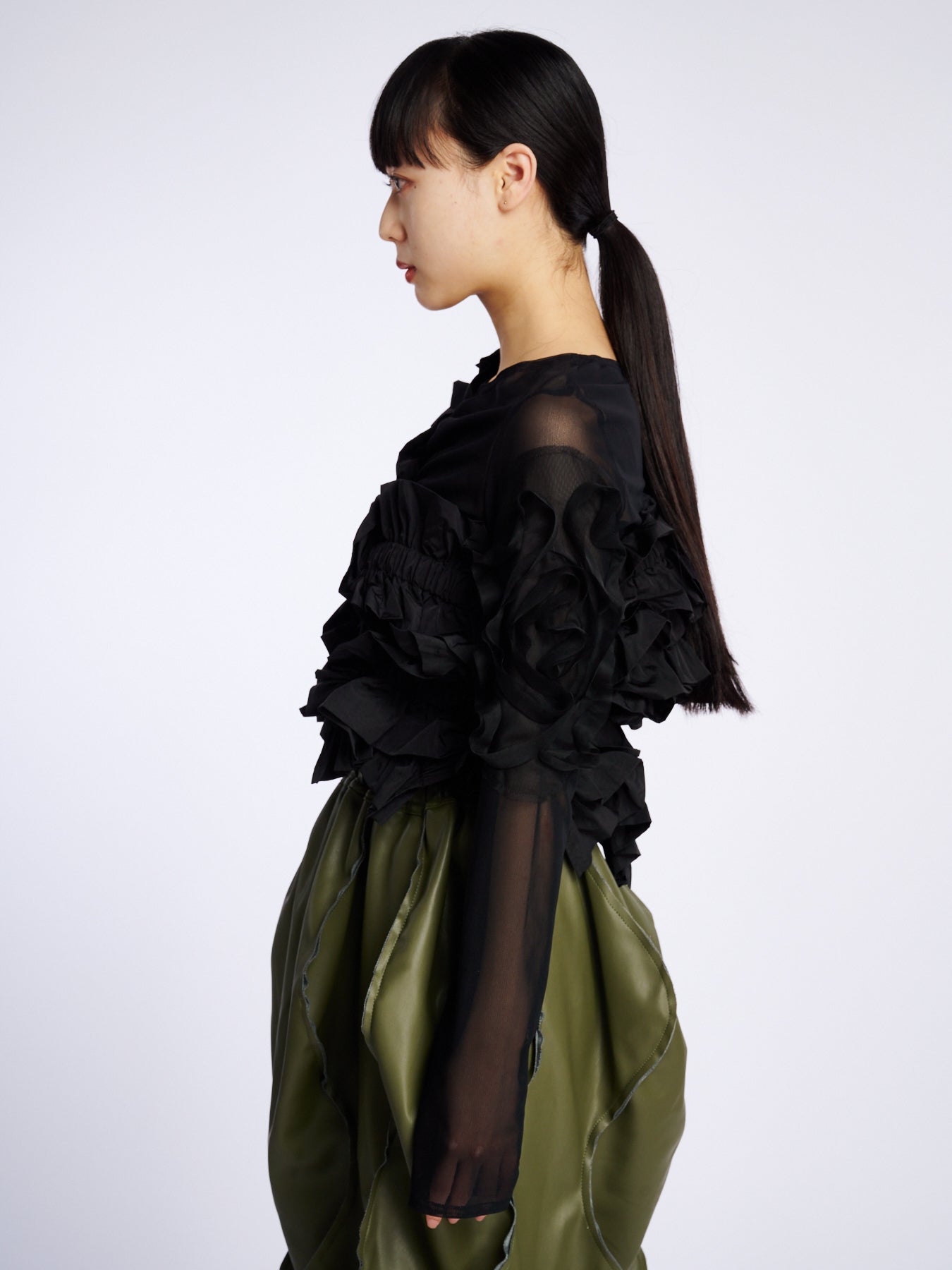 kiki frill vest – HOUGA