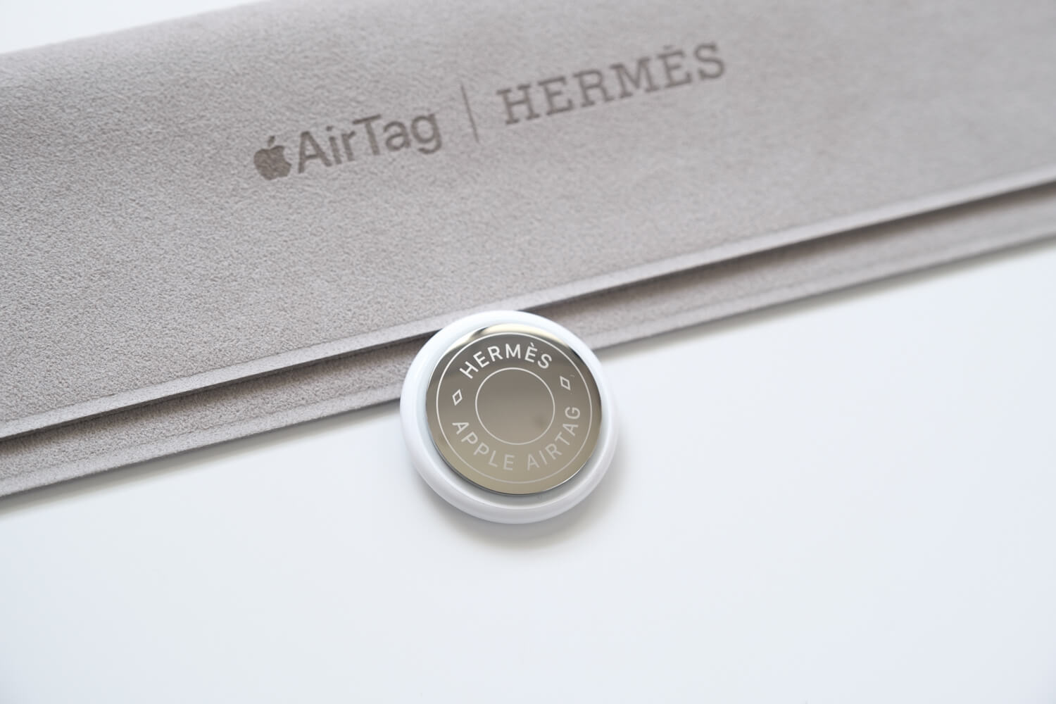 AirTag Hermesのバッグチャーム（オレンジ）が届きました
