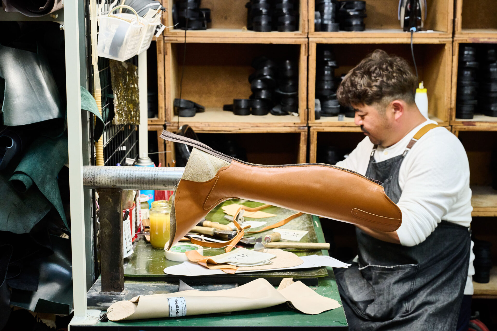 馬術（日本）ツシマブーツファクトリーを訪ねて – JRA 馬術＆引退競走馬