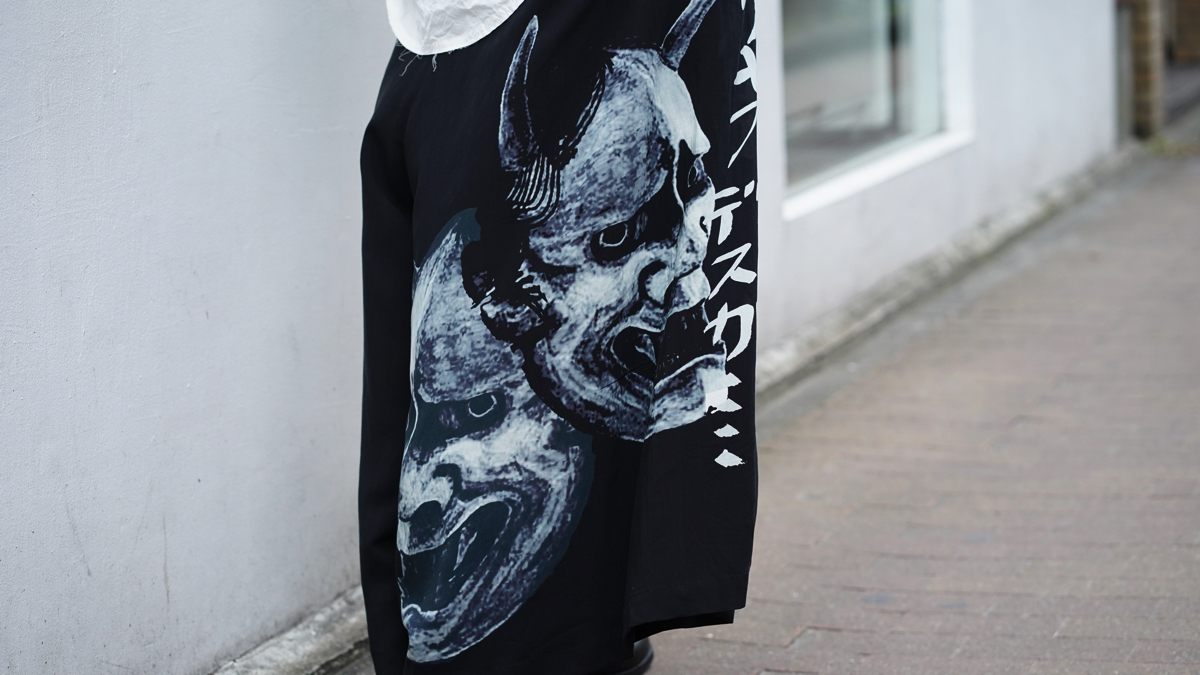 YOHJI YAMAMOTO【BLACK Scandal】Wisdom Flared Pants | HUES 福岡