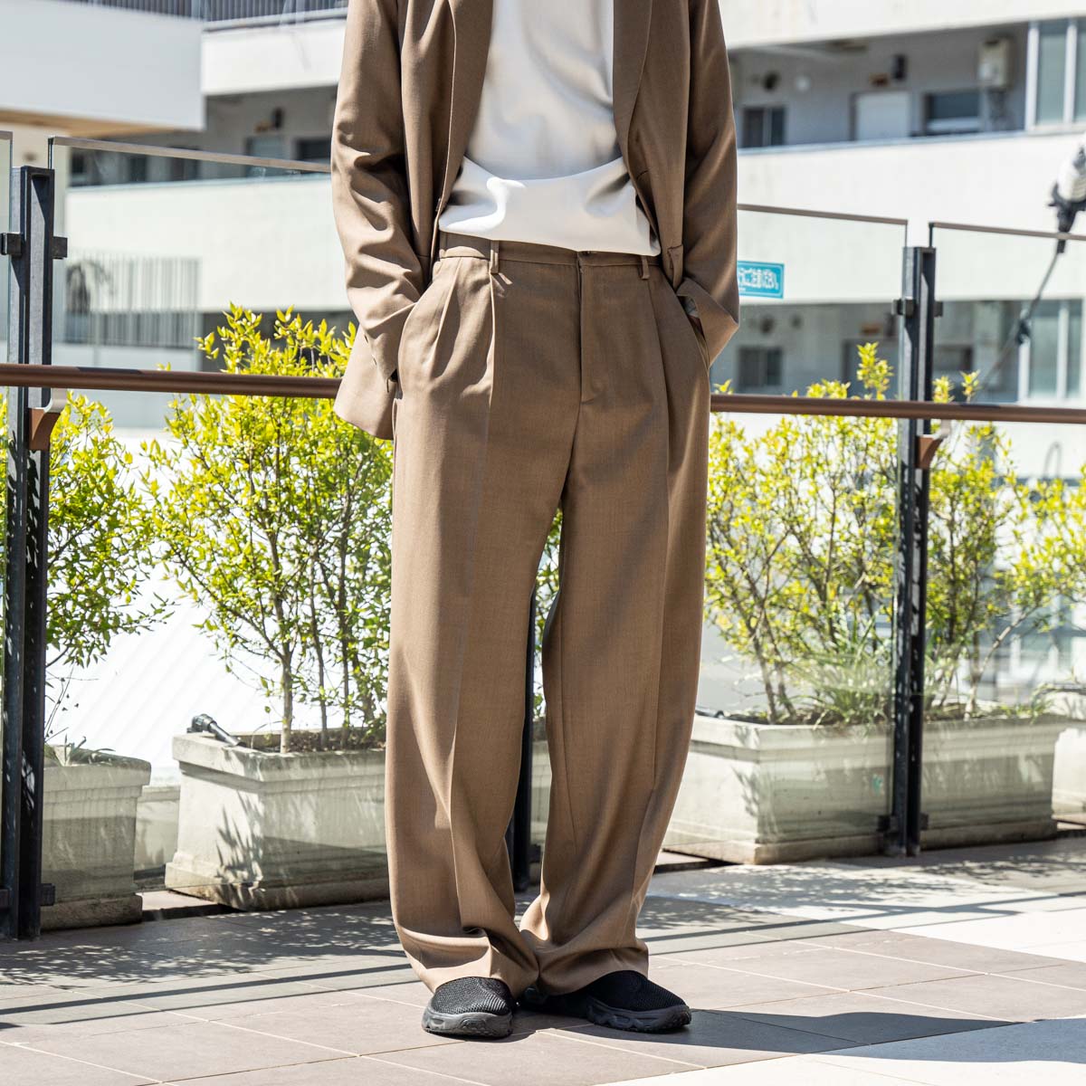 イレニサの2タック ワイドパンツ | HUES 福岡セレクトショップ