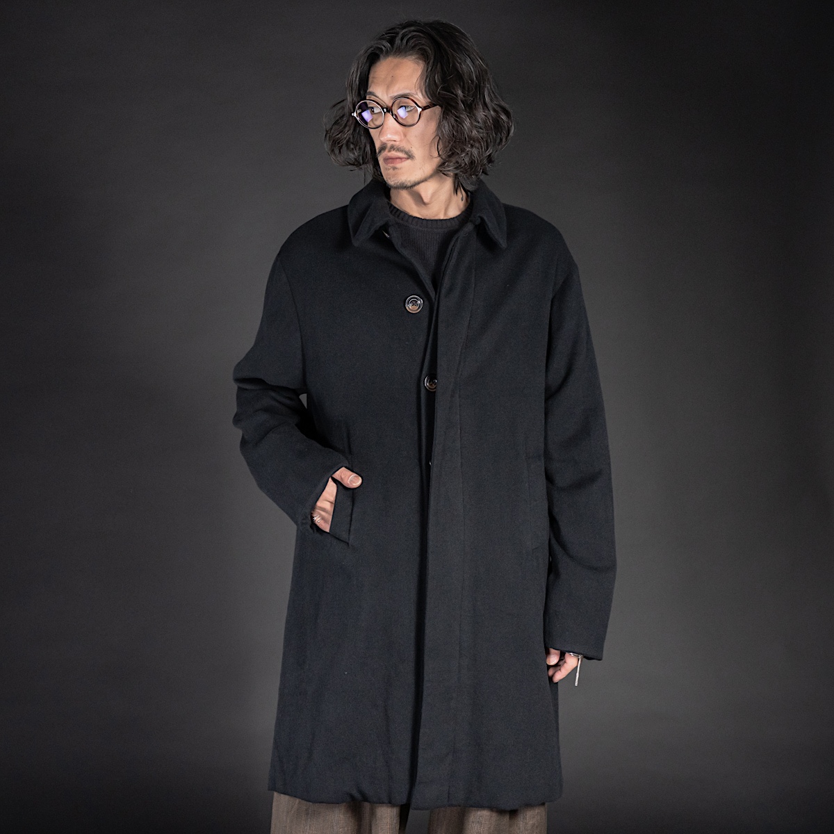 完成されたコート ジェフリー B.スモールのカシミヤワンサイズコート