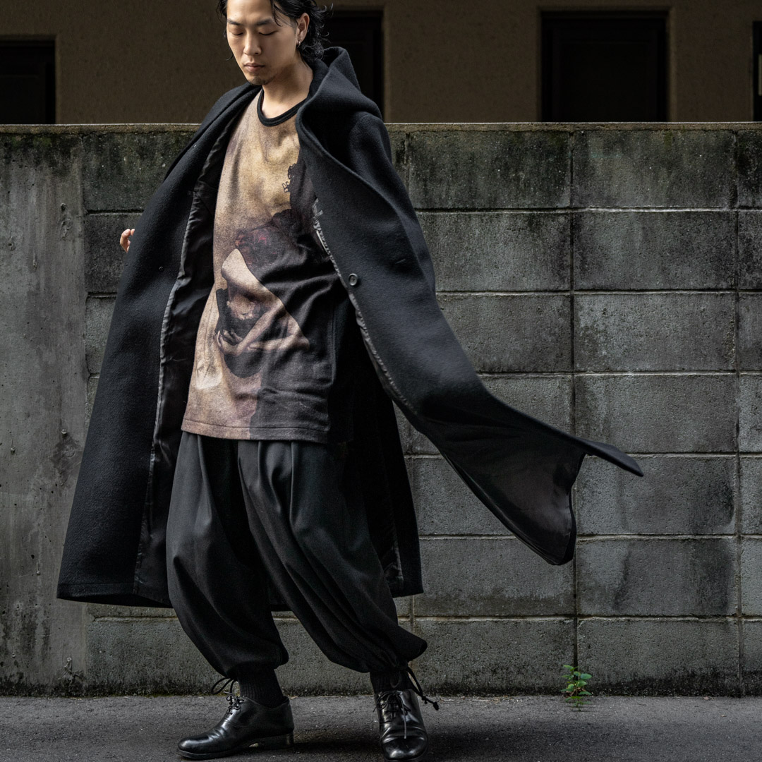 YOHJI YAMAMOTO “もうダメねあたしたち” 刺繍コート | HUES 福岡