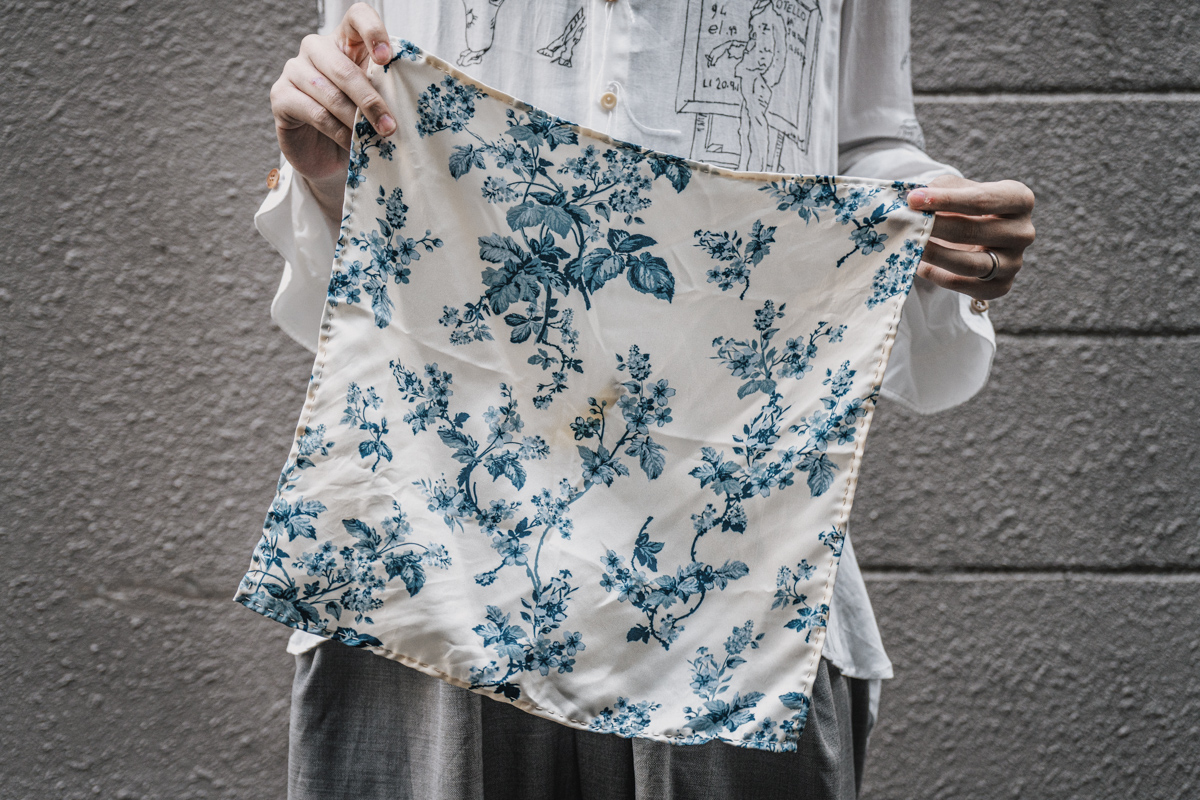 ARCHIVIO J.M.Ribot シルクスカーフ | HUES 福岡セレクトショップ