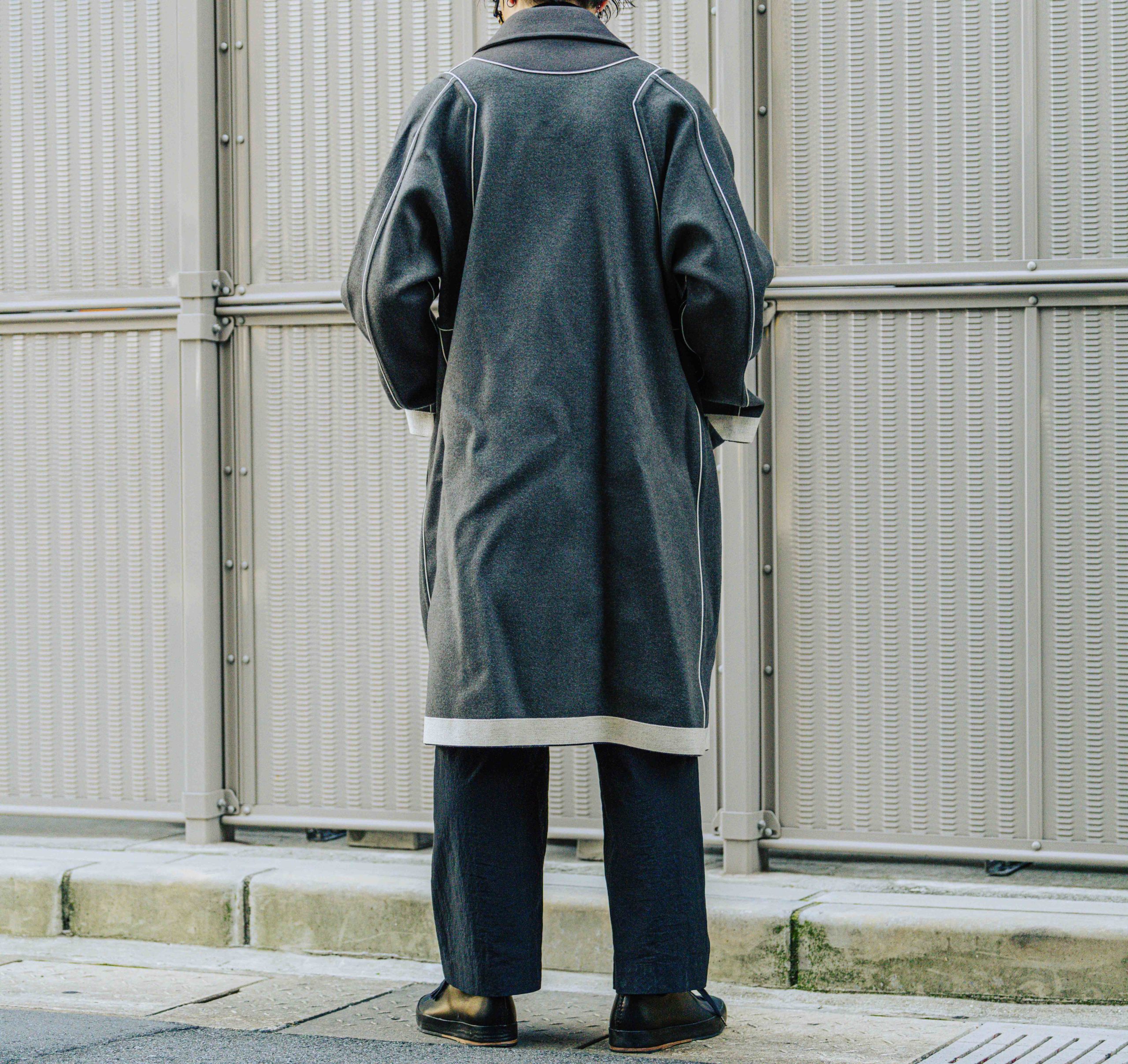 イレニサのリバーシブル ショールカラーコート | HUES 福岡セレクト