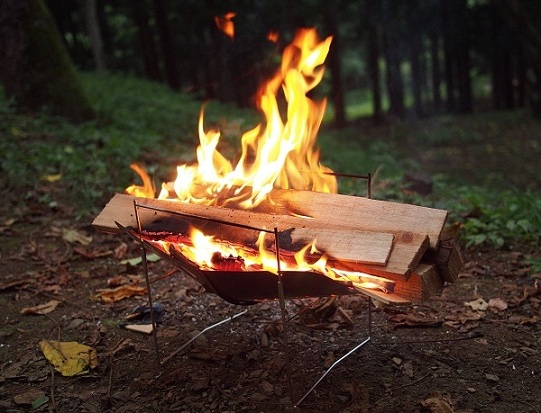 傑作焚き火台『ピコグリル398』が登山者やキャンパーに愛される理由