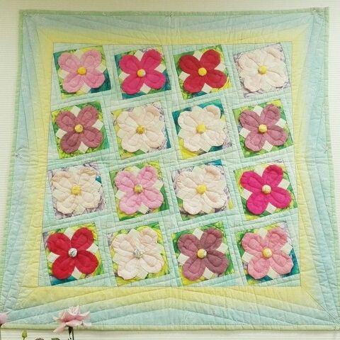 パッチワーク♪花水木タペストリー送料無料