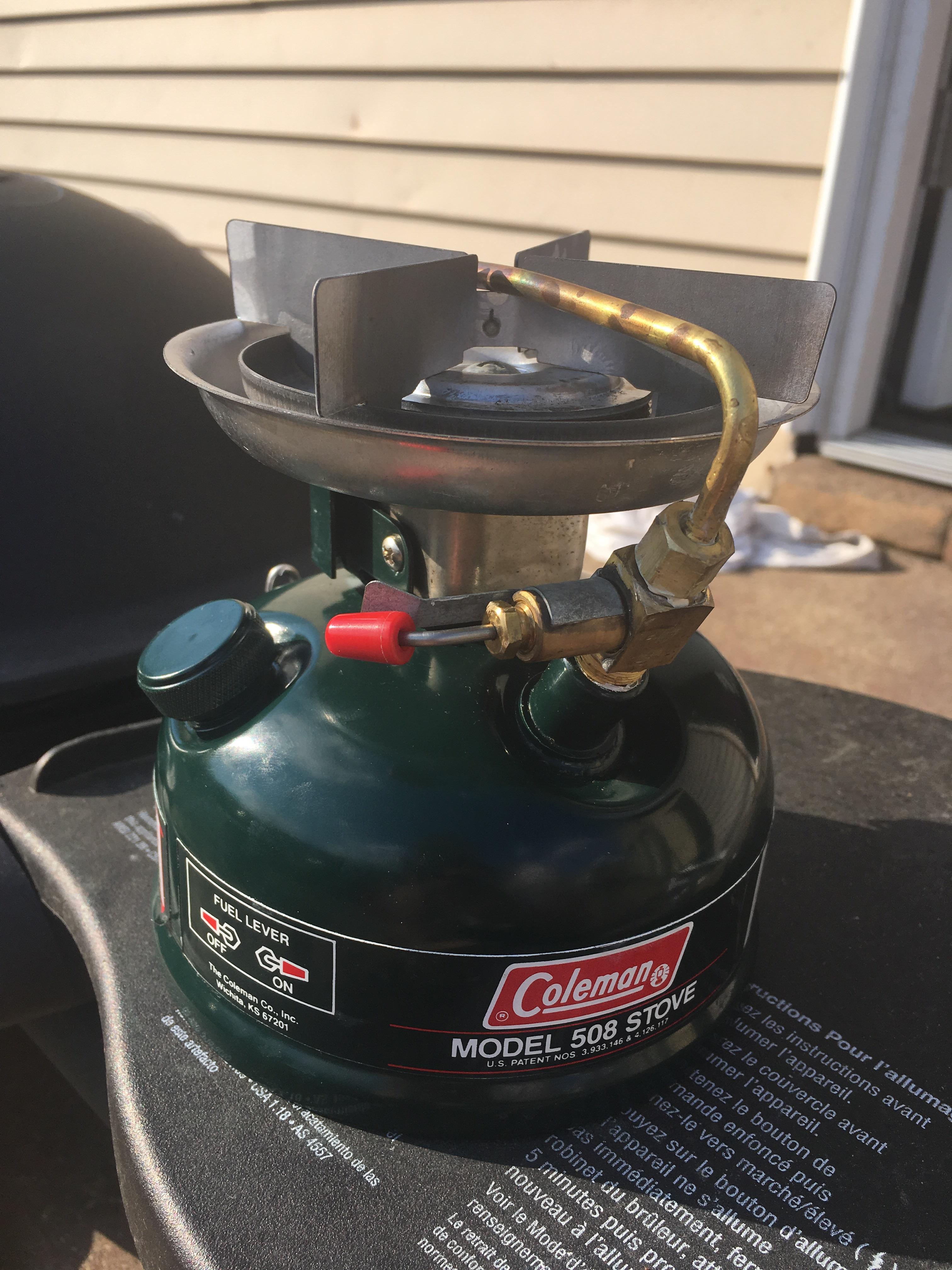 ほら、来た!!!!! 1988年3月製のコールマン508。新品の箱入りで、一度も