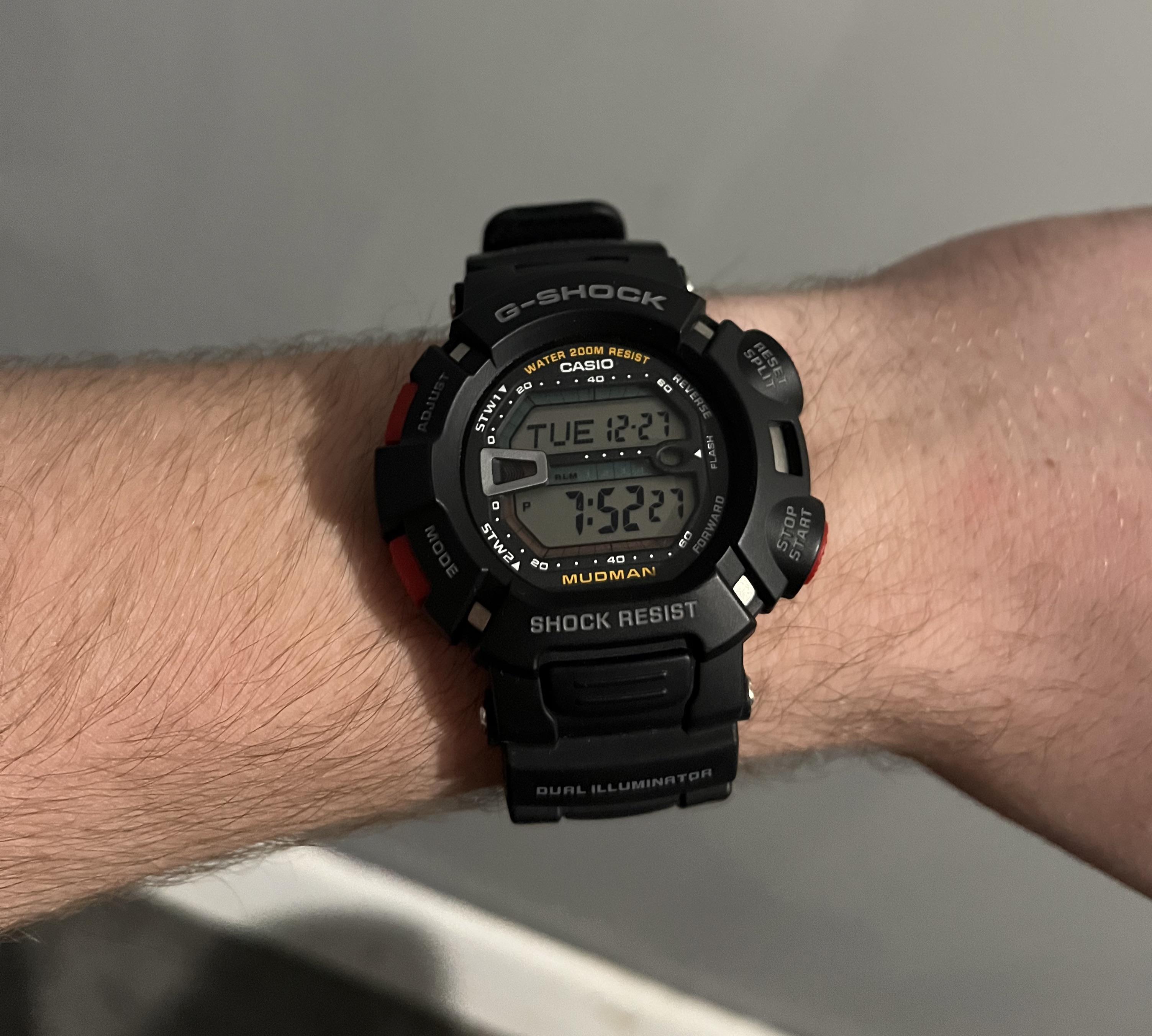 G-Shock G9000 Mudman、マジでゴツい時計だよな。タフで頼りになる時計