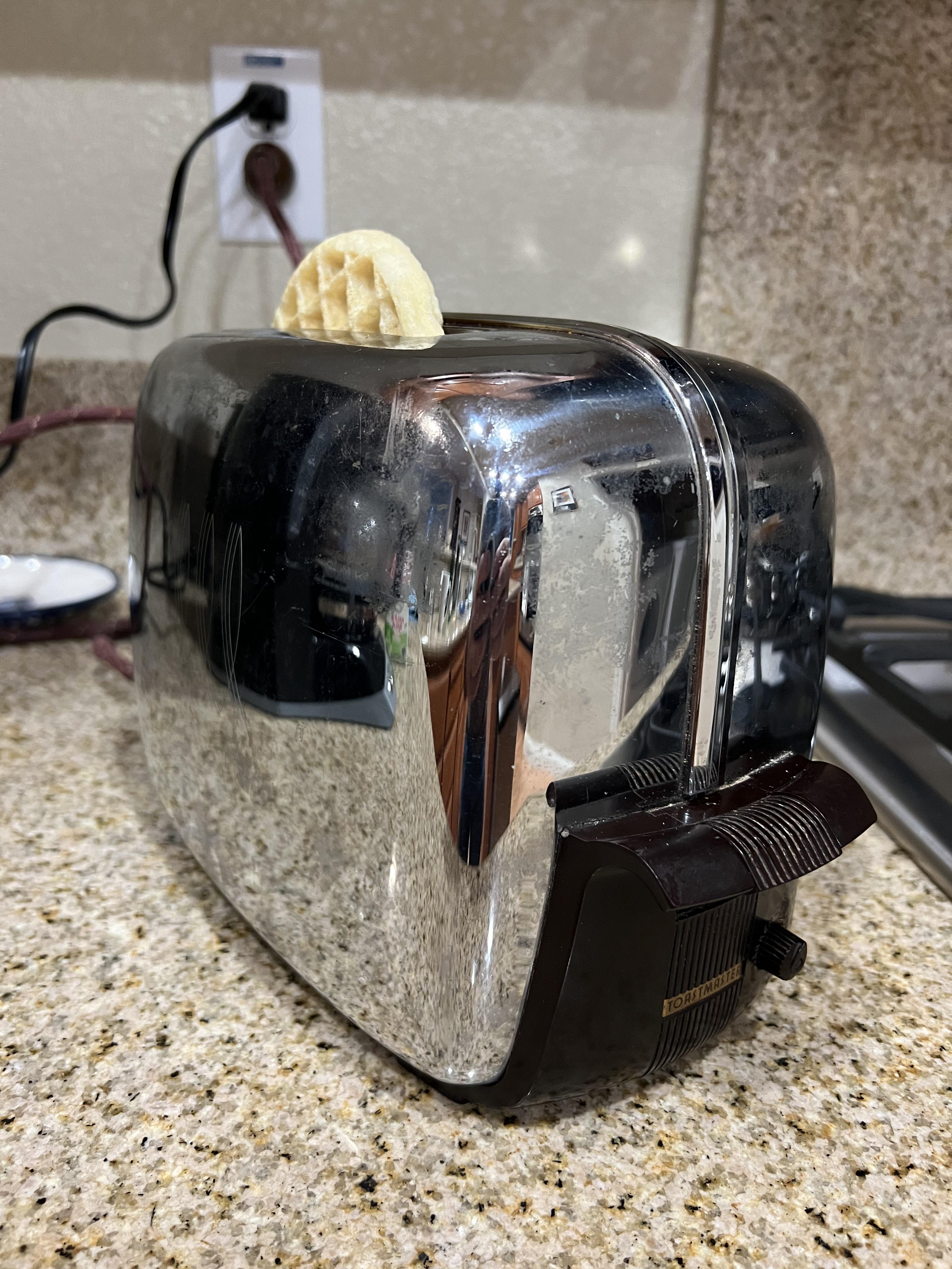 1940年代の親のトーストマスターのトースター : r/BuyItForLife