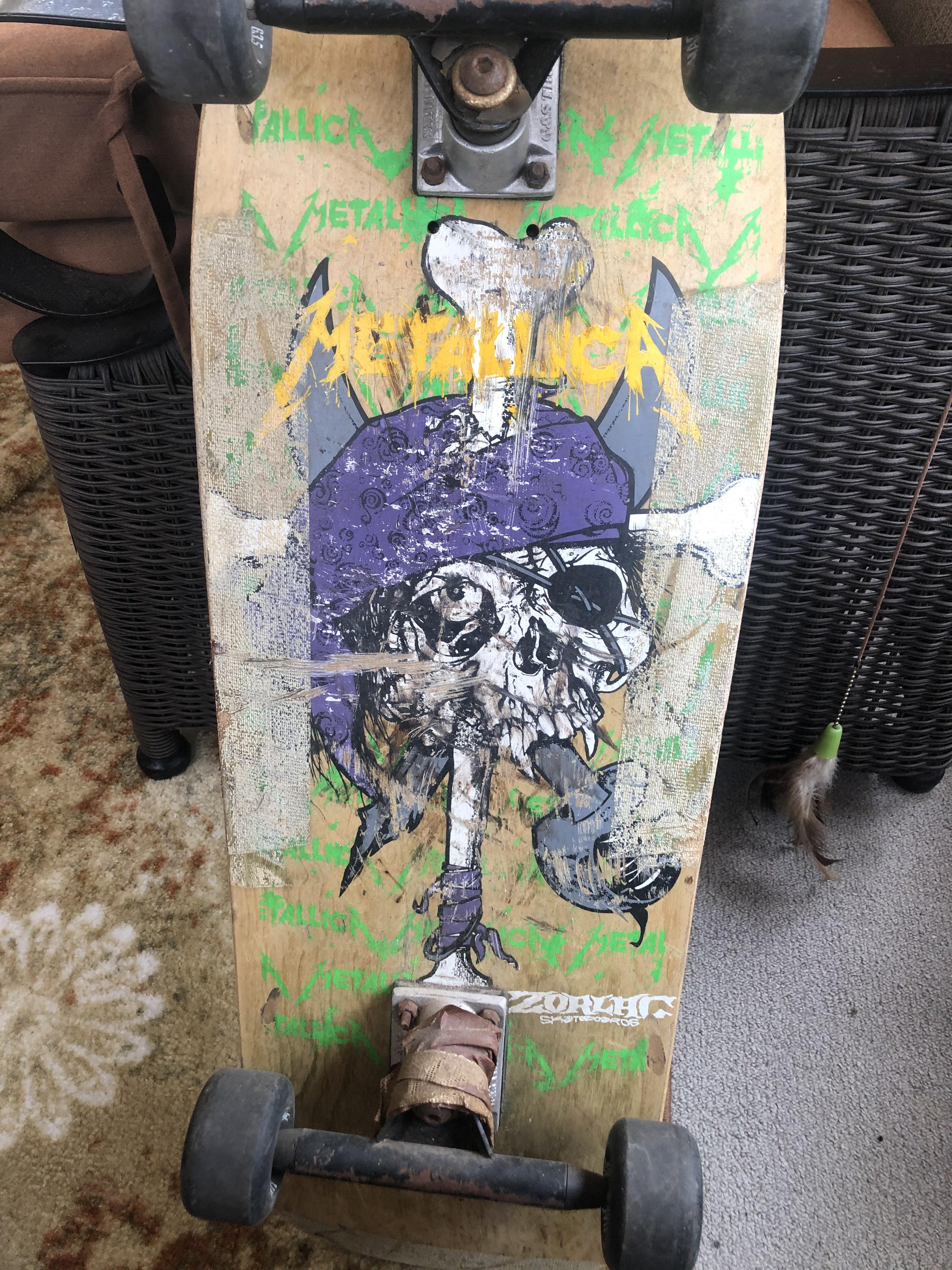 90年代のゾーラック プスヘッド スケートボード : r/Metallica